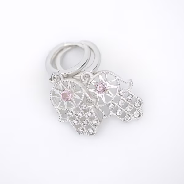 Aretes mano de fátima plata 925 acostados