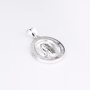 Dije ovalado Virgen de Guadalupe plata 925